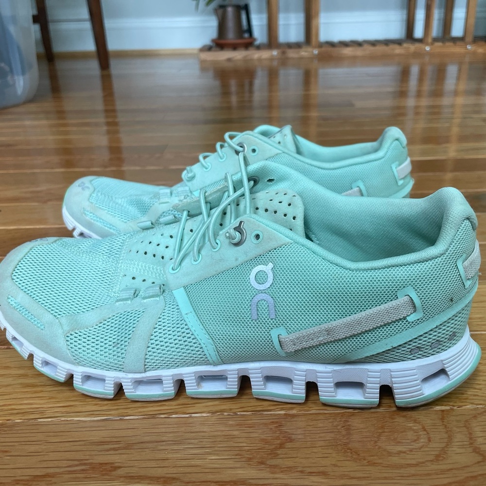 On Cloud Women’s Sneakers